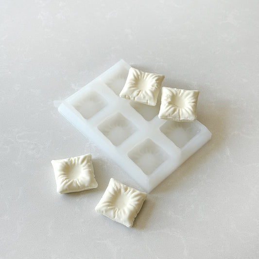 Miniature Square Pillow Silicone mould, HM081