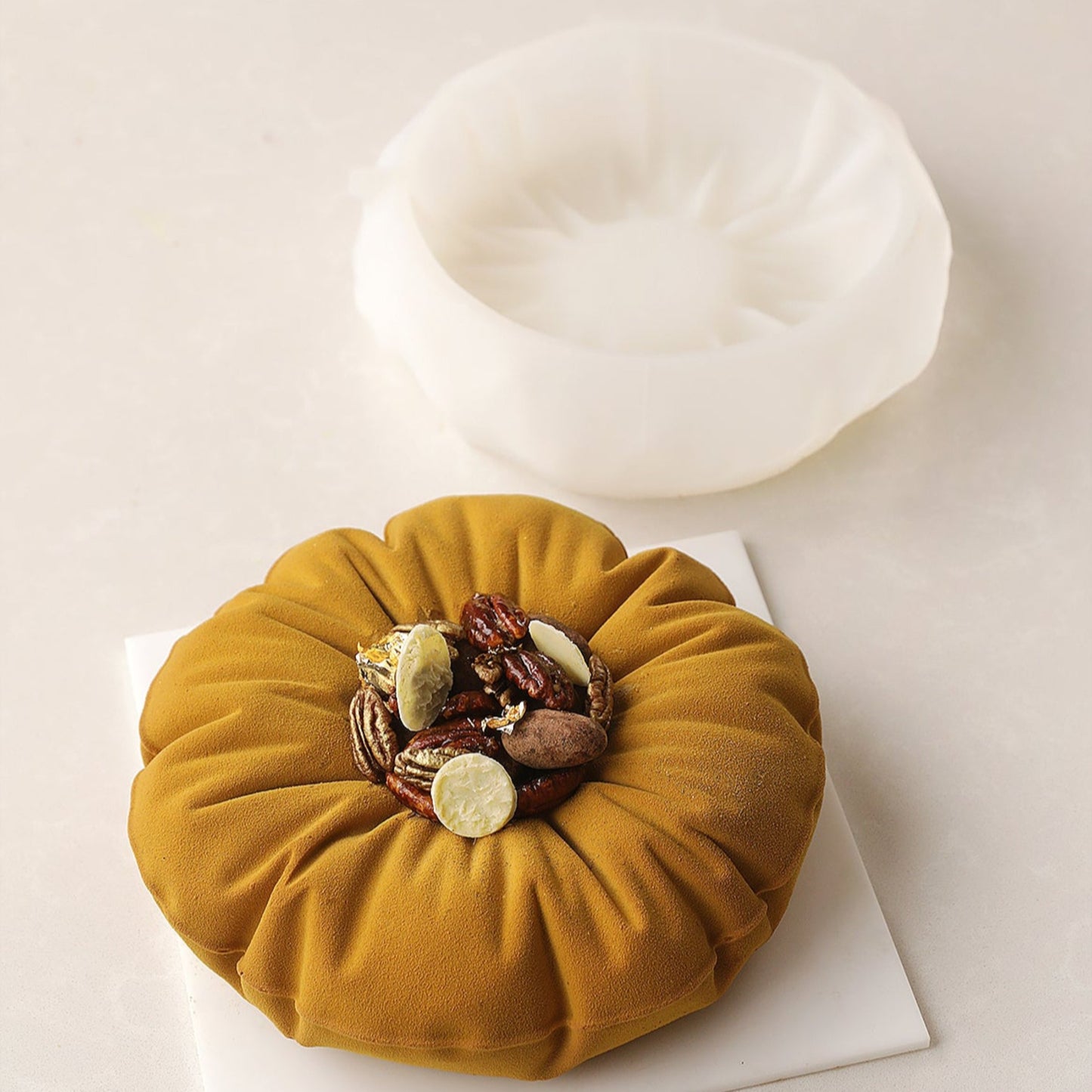 Round Pillow Cake Silicone Mould, HM085