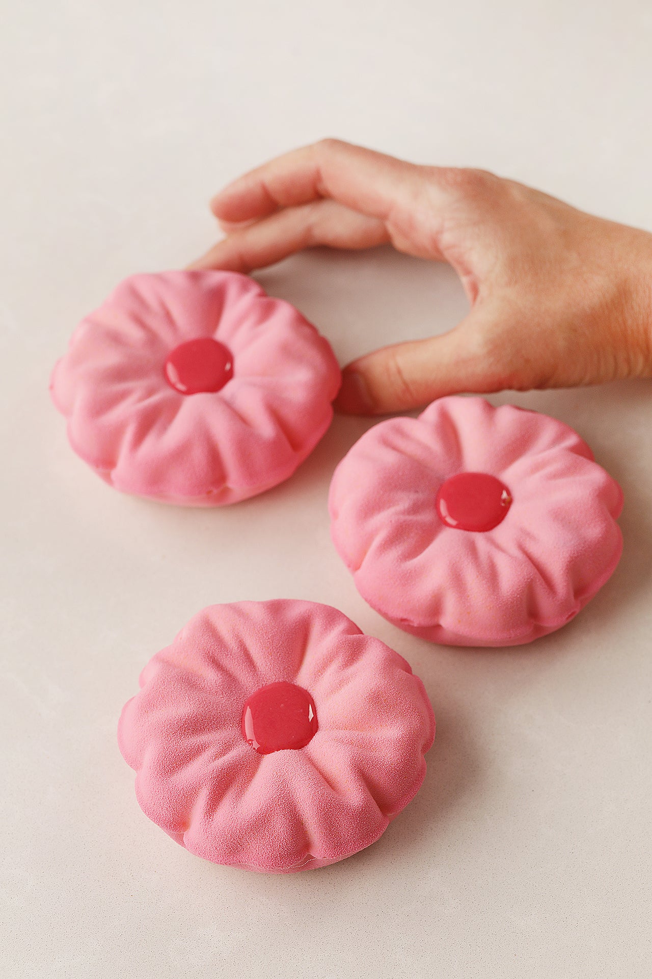 Hand Made Dinara Kasko Pillow Mini Cake, HM080 Silicone Mould