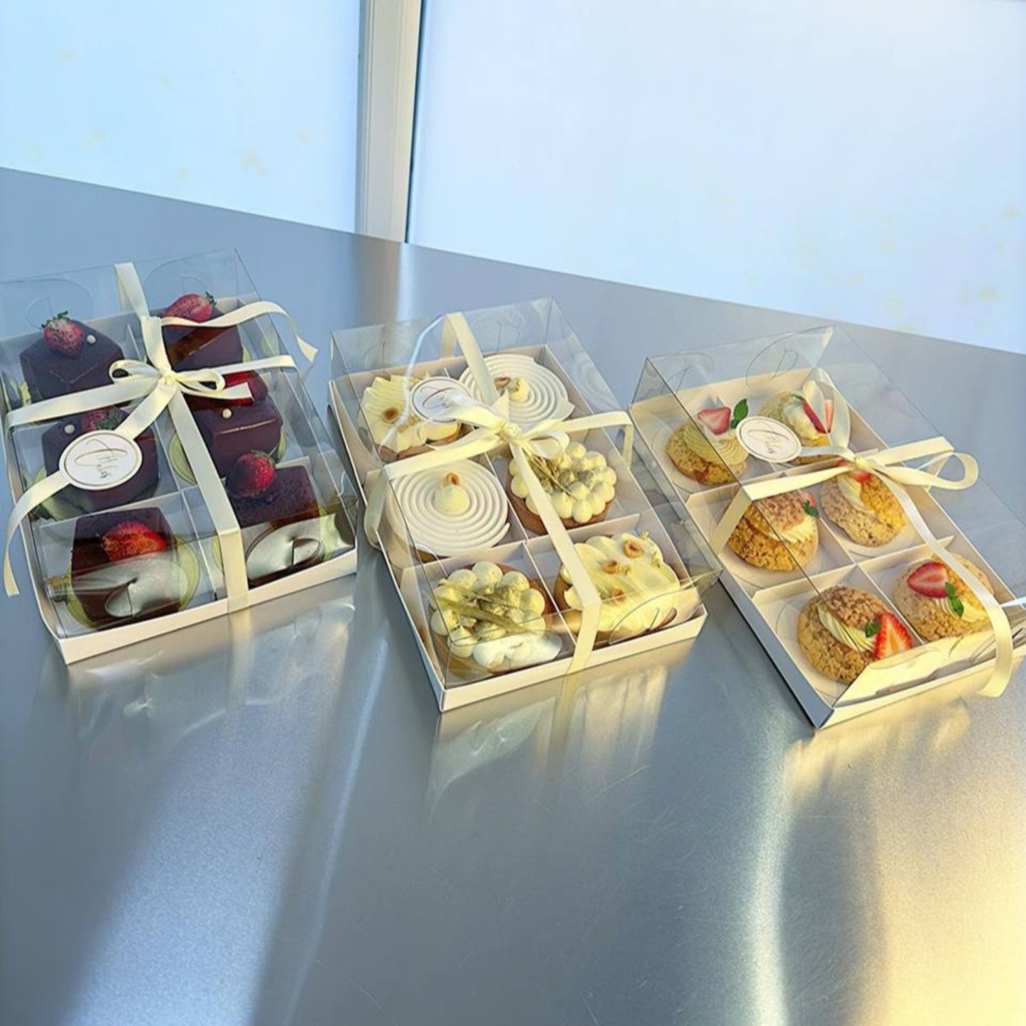 Transparent box for 4 mini cakes, CB17177MC