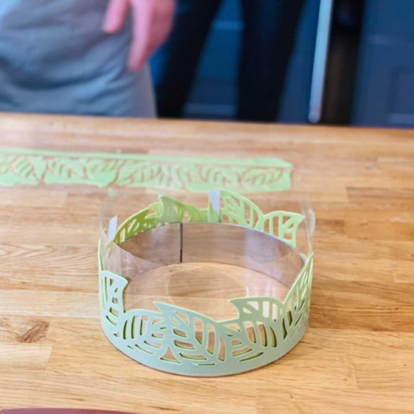 Chocolate Pattern "Open falling Leaves" CM1708