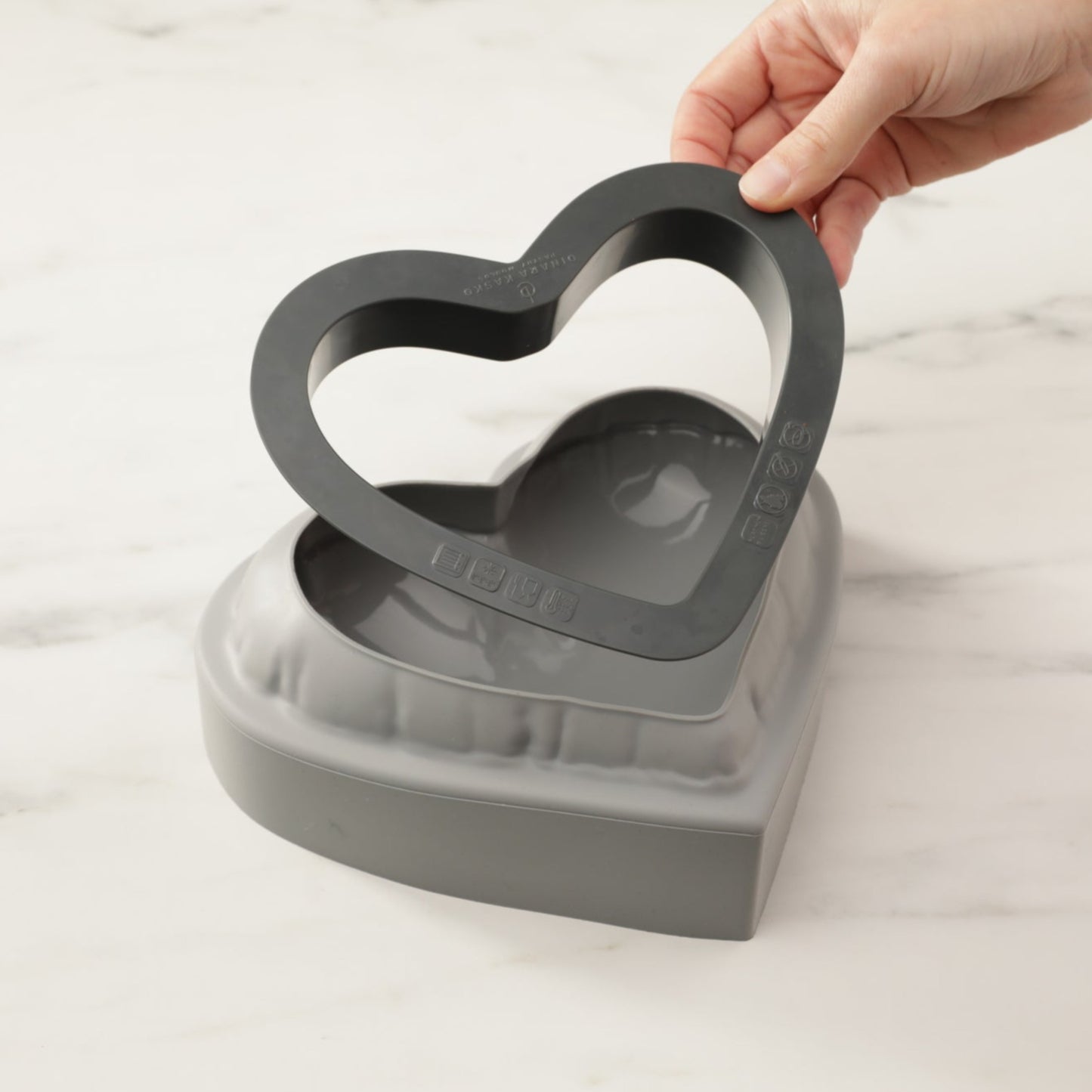 Baloon Heart Cake, B013 Silicone Mould