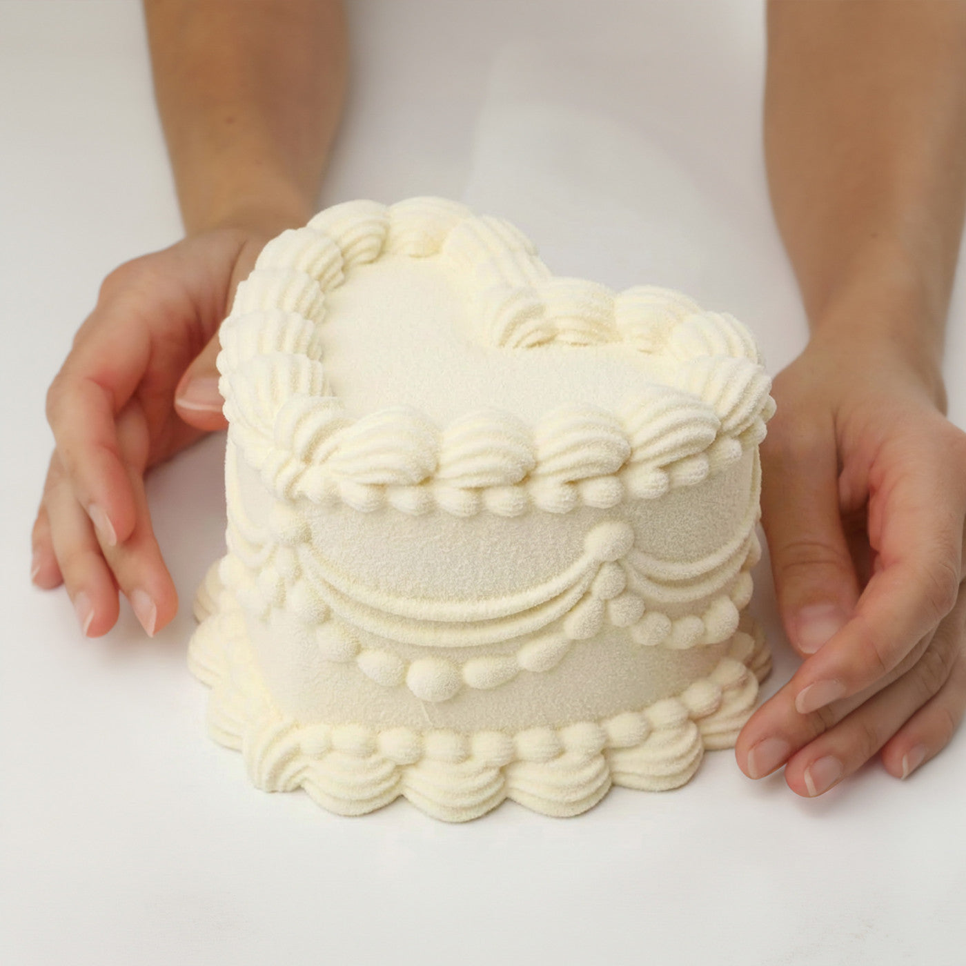 Lambeth Heart Cake 1000 Silicone Mould, HM249