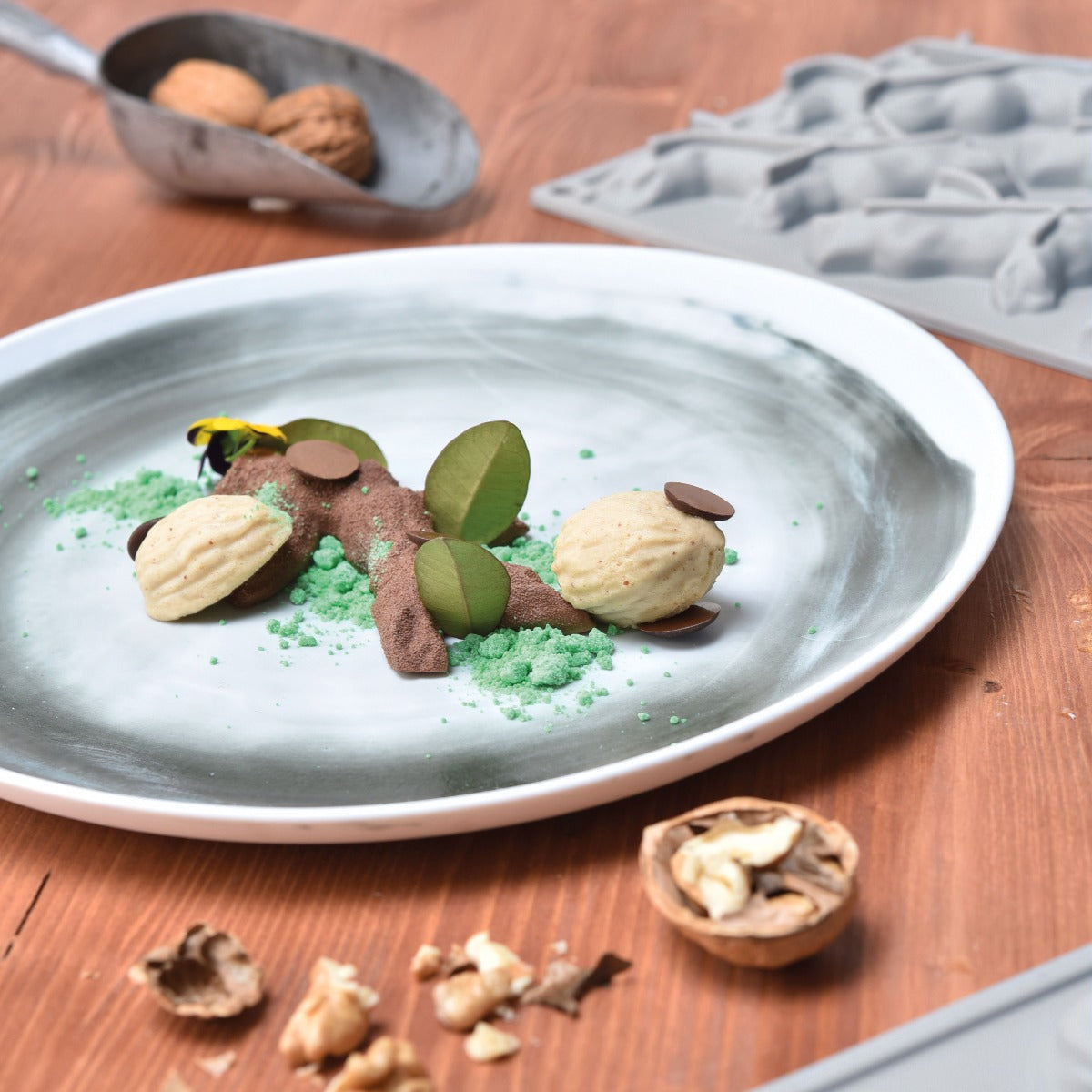 Nutshell Silicone mould by Felix Lo Basso, GG015S
